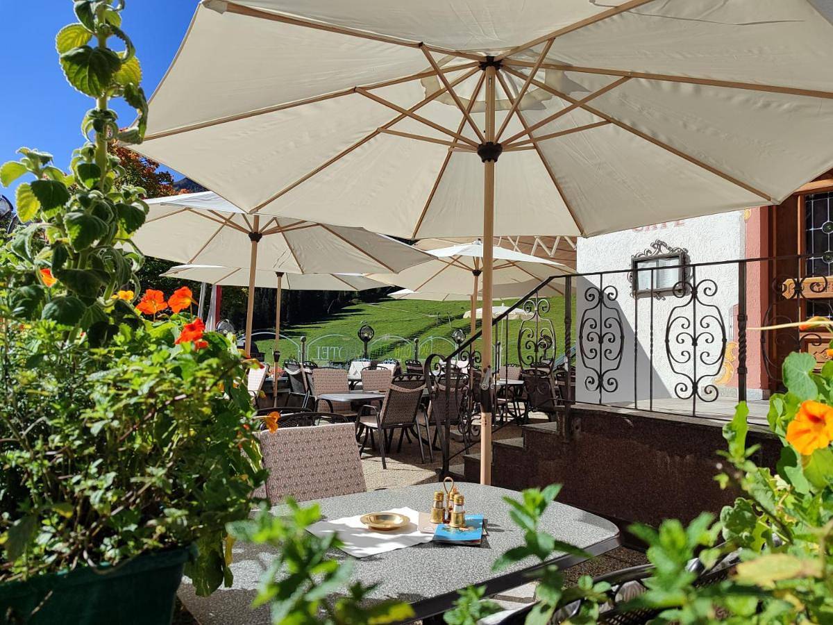 Hotel Almhof in Tuxer Alpen, Hochfügen