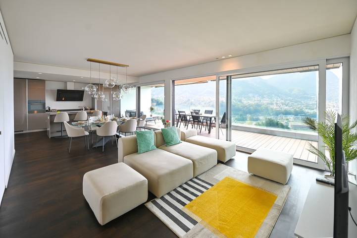 Ferienwohnung für 6 Personen, mit Balkon/Terrasse und Ausblick sowie Seeblick in Canobbio