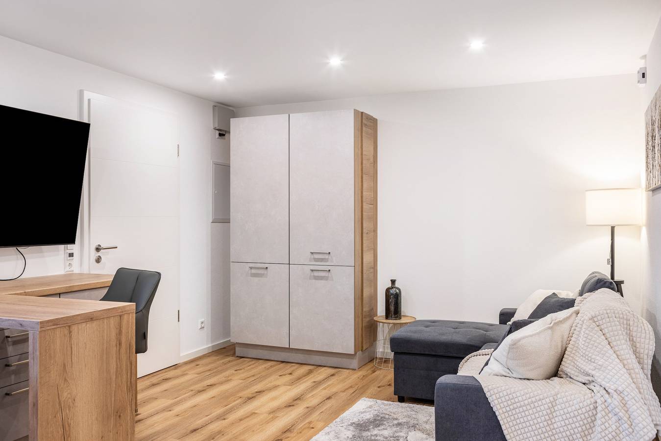 Estudio entero, Apartamento vacacional 2 Coburg-Creidlitz con terraza privada, jardín privado y Wi-Fi in Coburgo, Oberes Maintal - Coburger Land