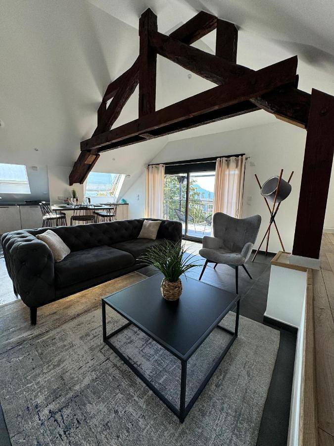 Appartement entier, Two-Bedroom Apartment in Voglans, Région de Chambéry