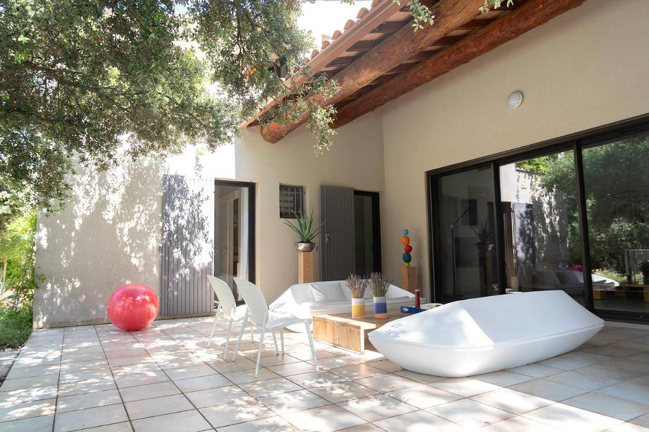 Villa with Private Pool in L'Isle-sur-la-Sorgue, Vaucluse
