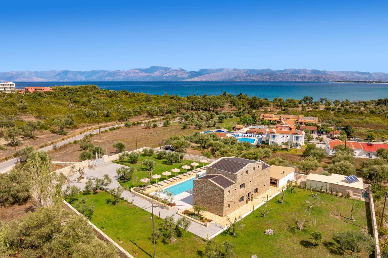 Villa Elaiodendro by Villa Plus in Roda, Korfu