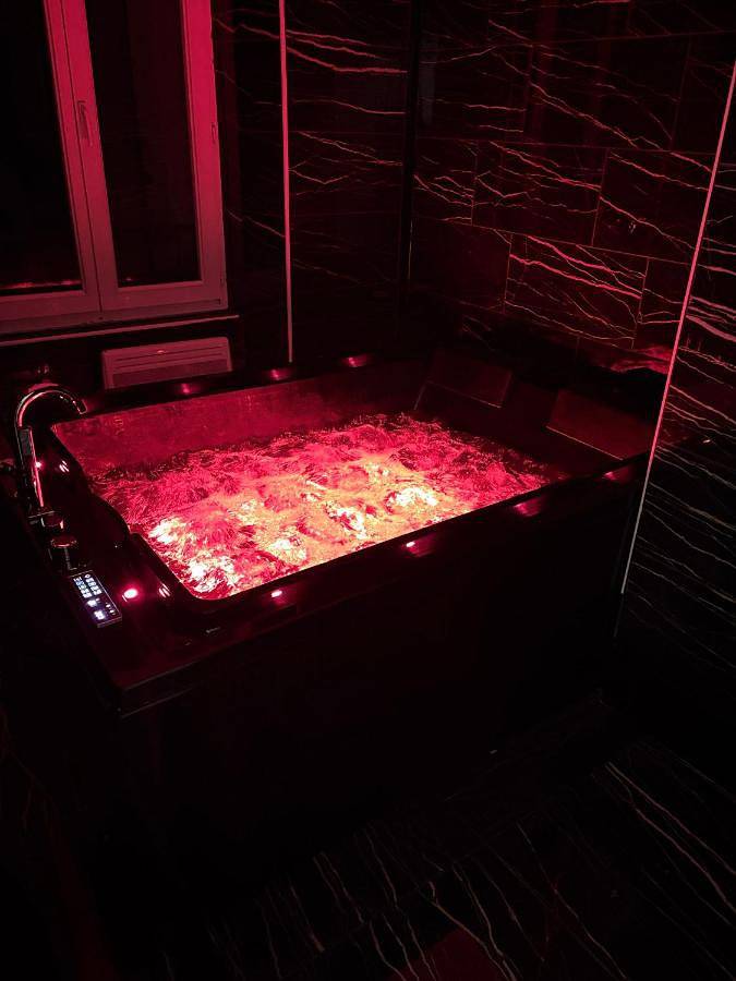 Appartement de vacances pour 2 personnes, avec Jacuzzi ainsi que Piscine et Vue