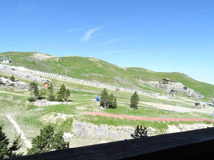 Ganzes Studio, Arette: 4 Pers. Apartment an der Piste mit Balkon, Parkplatz, Aufzug in La Pierre Saint-Martin, Arette