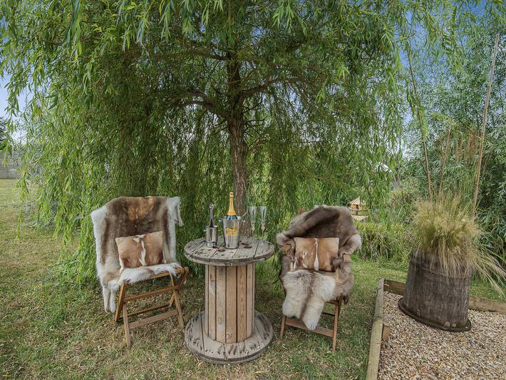 Log cabin for 2 people, with garden in Leicestershire