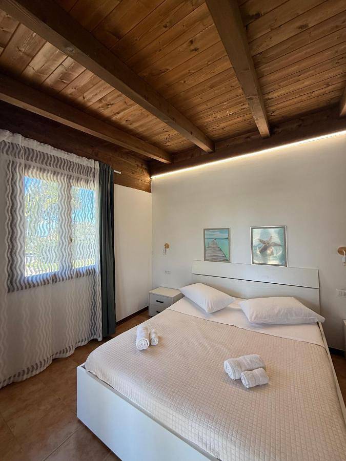 Camping für 7 Personen, mit Garten und Ausblick, mit Haustier - 1