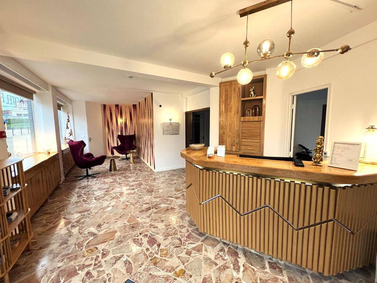 Contact Hôtel Foch in Chaprais-Cras, Besançon