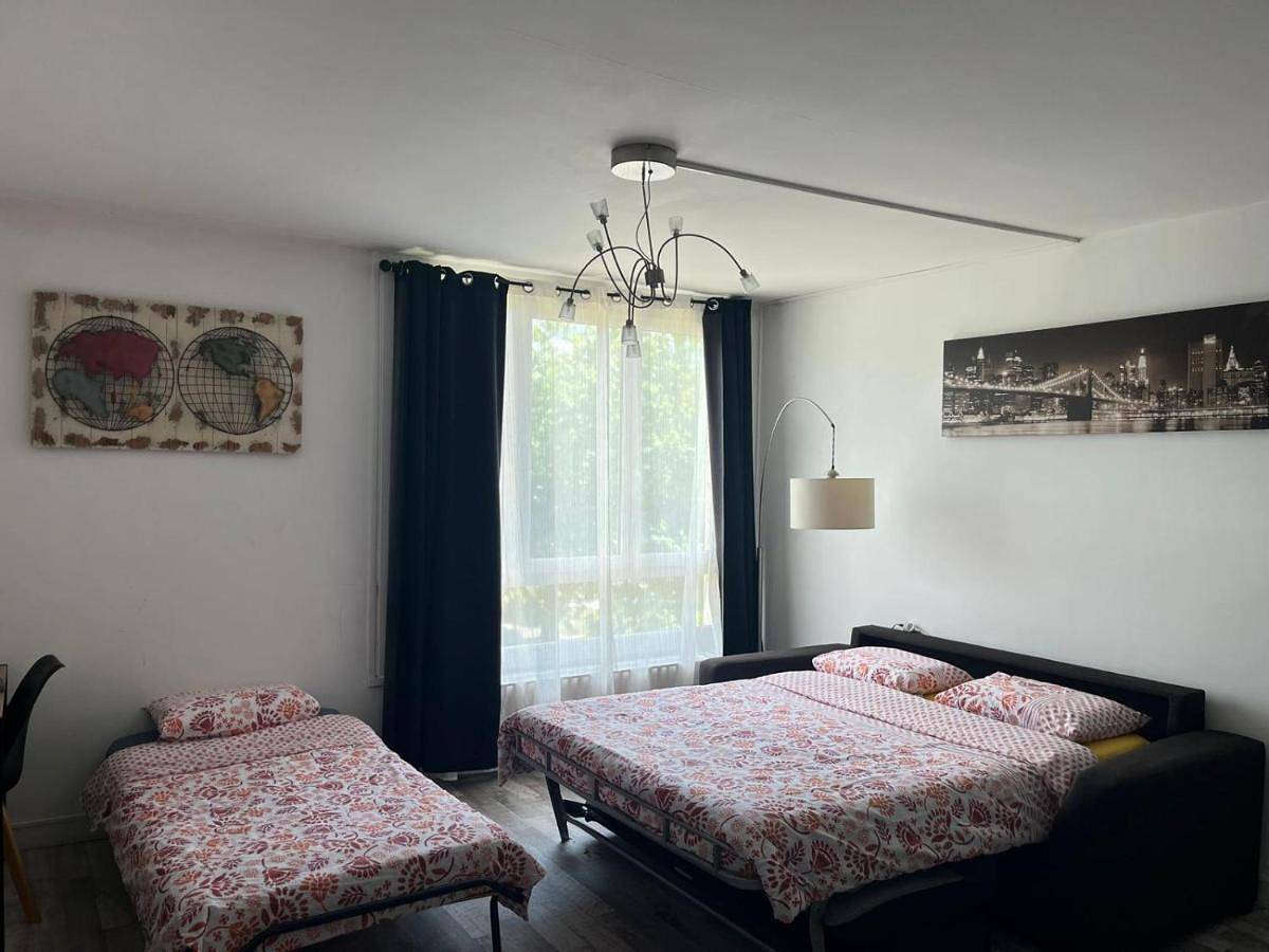 Appartement entier, Appartement équipé proche aéroport et gare in Beauvais, Oise