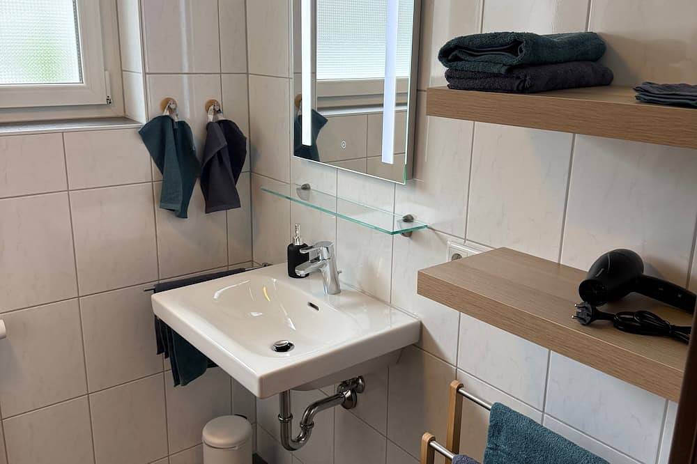 Ganze Wohnung, 2 Zimmer Wohnoase in Ihrlerstein in Ihrlerstein, Ostbayern
