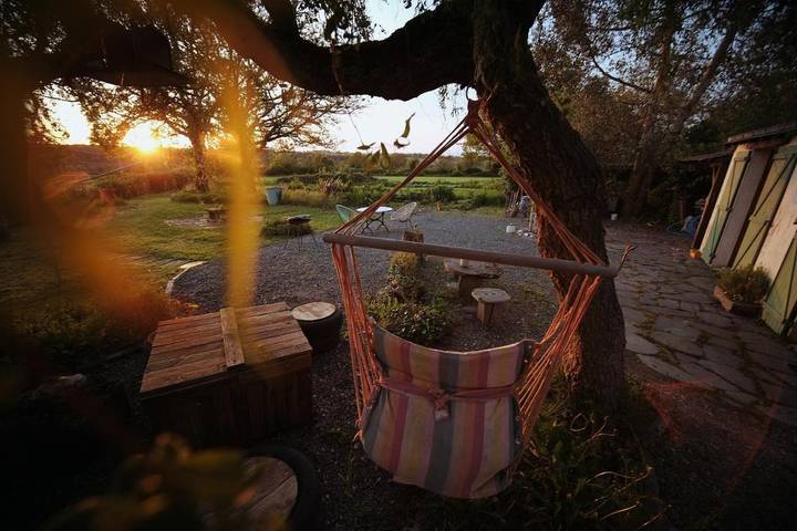 Location de vacances pour 4 personnes, avec Terrasse ainsi que Jardin et Vue à Grand-Fougeray