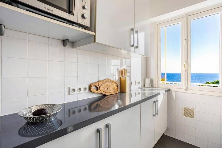 Gîte pour 4 personnes, avec terrasse et vue dans Office De Tourisme De Beaulieu Sur Mer - 4