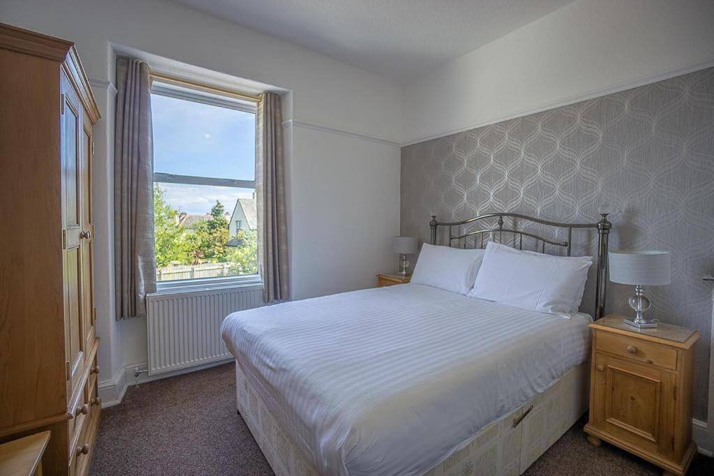 Standard Double Room in Abersoch, Gwynedd