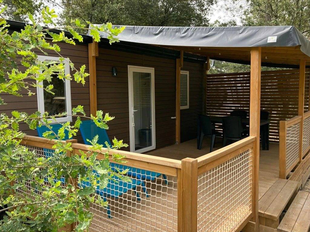 Zecamping 3* piscine chauffée mobil-home Tv Lv clim 29m2 in Bollène, Vaucluse