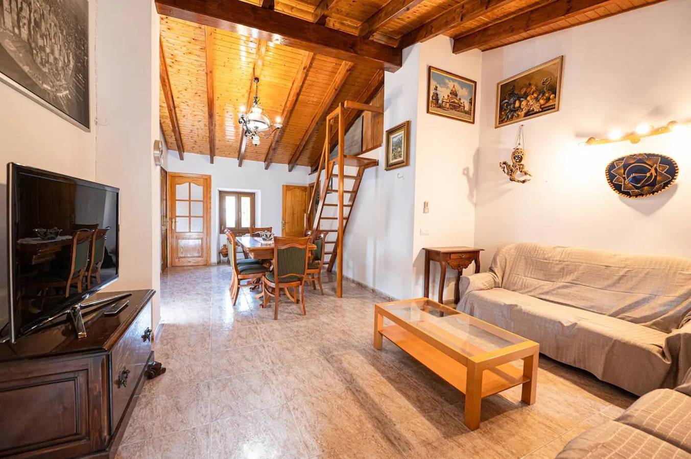 Holiday Home 'C'an Artur' with Private Terrace and Wi-Fi in Binissalem, Majorca Center
