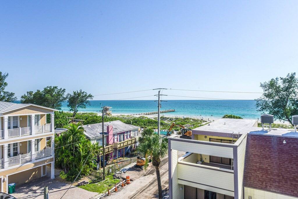 Aqua Paradise - Sieben Schlafzimmer Haus, Schläft 18 in Bradenton Beach, Anna Maria Island