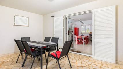 Villa für 7 Personen in Medulin, Südküste Istrien, Bild 1