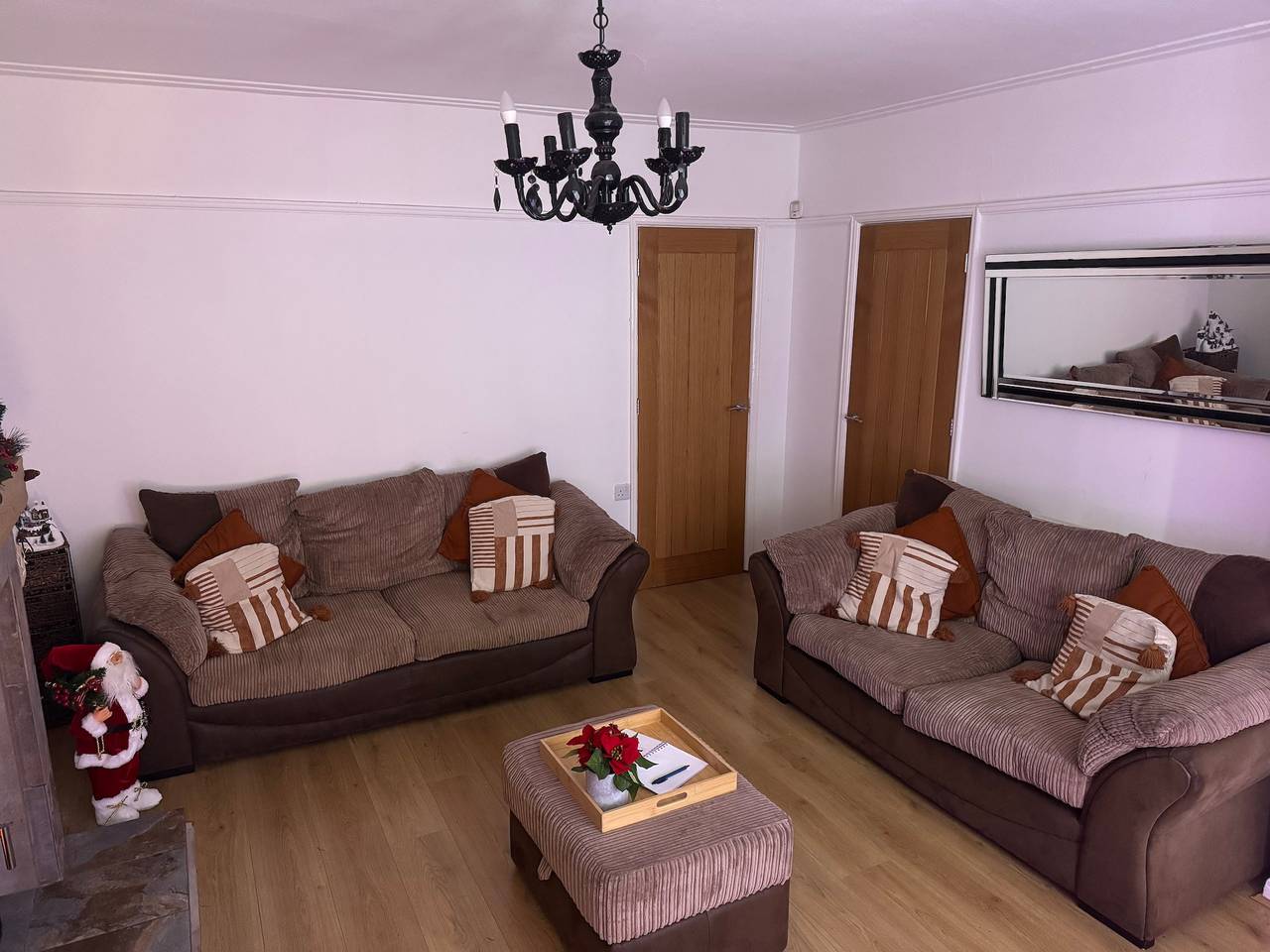 Knotty Ash - 3 Beds - Sleeps 6 - On-Site Parking in Liverpool, Merseyside