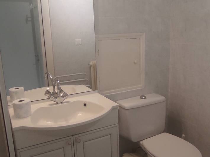 Gîte pour 2 personnes, avec balcon dans Région de Besse-et-Saint-Anastaise - 4