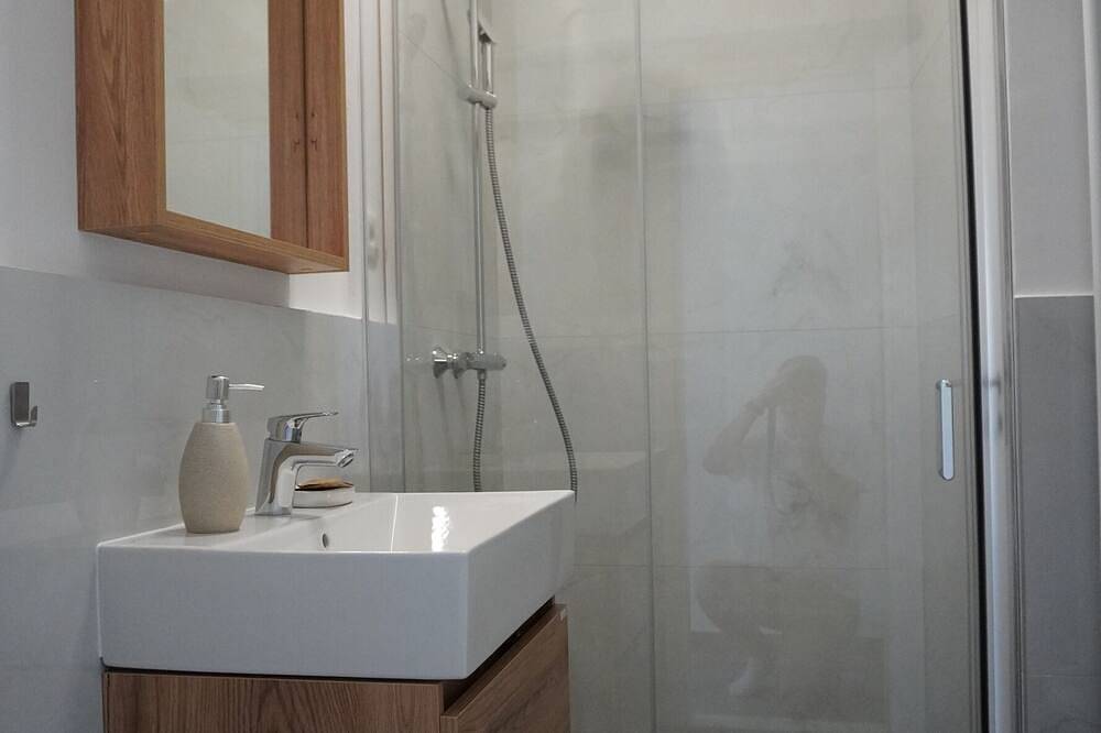 Apartamento entero, Apartamento-estudio con una terraza Sibenik (As-24424-a) in Šibenik, Condado de Šibenik-Knin