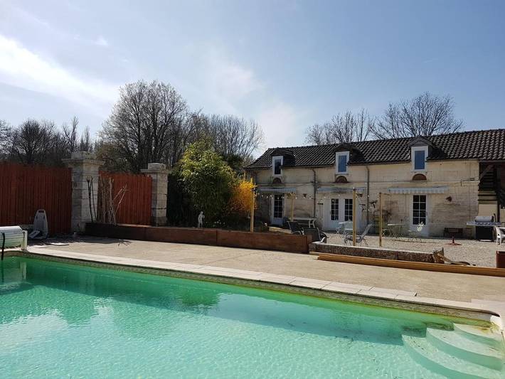 Location de vacances pour 18 personnes, avec jardin et piscine, animaux acceptés à Vieux-Mareuil - 4