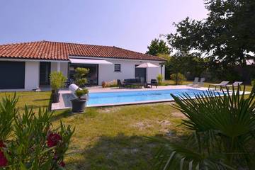 Gîte pour 6 personnes, avec jardin à Onesse-Laharie