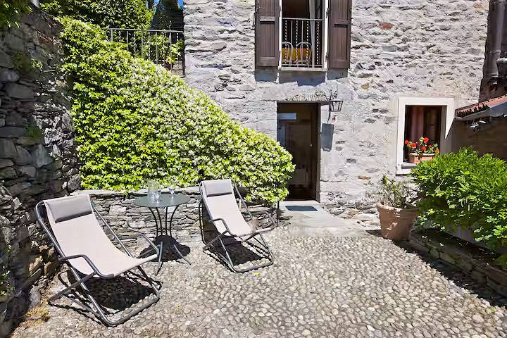 Ferienwohnung für 2 Personen, mit Ausblick und Seeblick sowie Terrasse in Lago Maggiore (Piemont) - 4