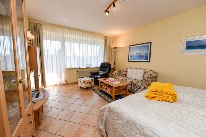 Ferienwohnung für 2 Personen, mit Garten und Balkon in Döse - 3