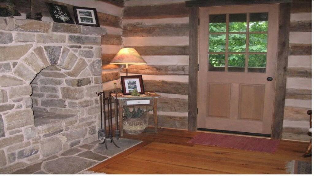 Tavern River Cabin, Historisch, Flussufer, Block, Hottub, Großer Steinkamin in Page County