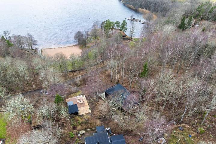 Moderne Waldvilla mit Meerblick und Sauna in Trollhättan, Vänern