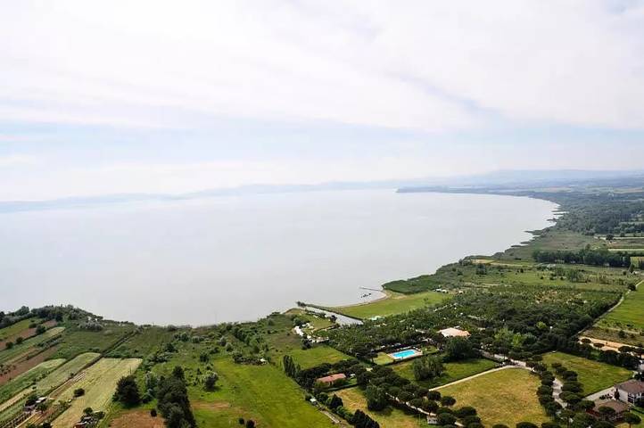 Camping für 6 Personen, mit Terrasse und Pool am Lago Trasimeno - 4