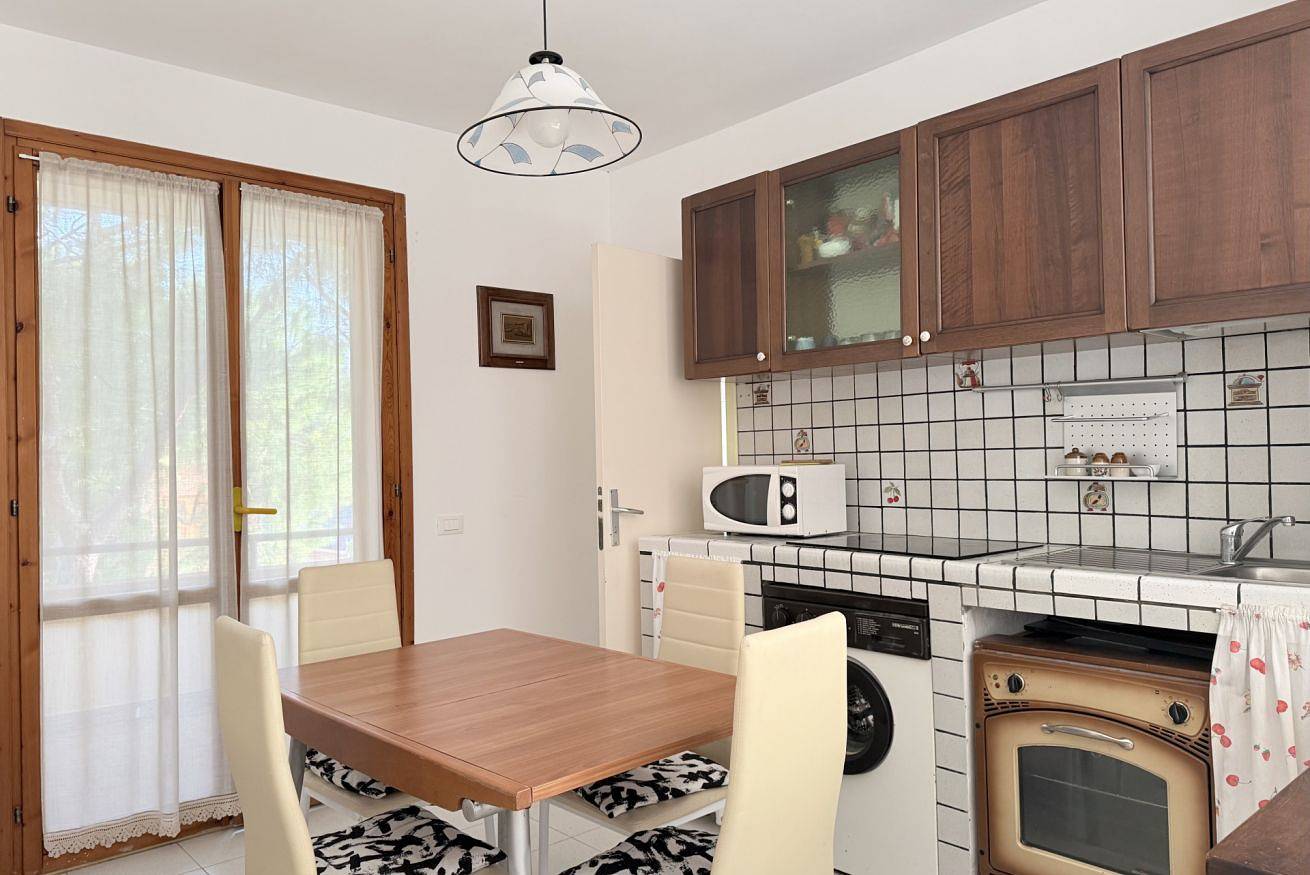 Entire apartment, N290 - Numana, comfortable three-room apartment with terrace overlooking the sea in Numana, Riviera del Conero