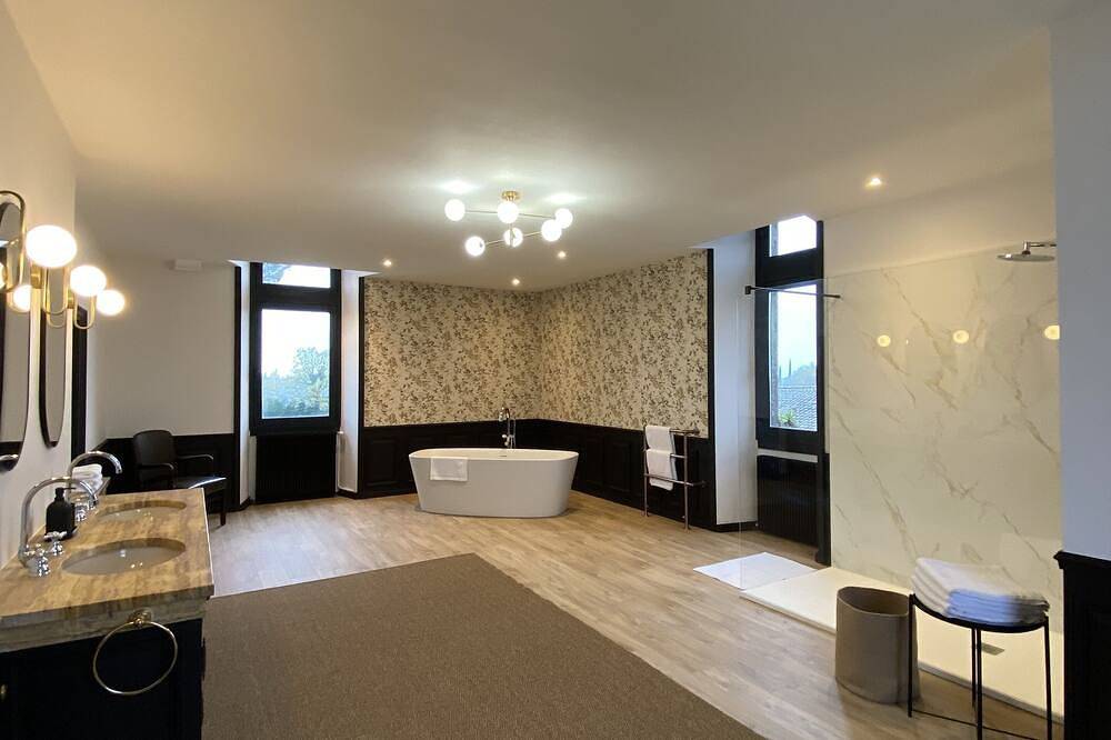 Château Haute-Sage : demeure familiale d'exception avec piscine in Haux, Région de Bordeaux