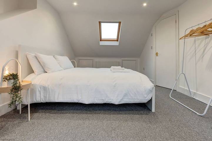 Henley Street Townhouse | Oxford Holiday Let | 3 Beds & Sleeps 6 in Oxford, Oxfordshire