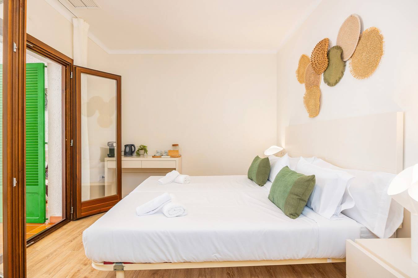 Hostal Boutique Canyamel - 106 Doppelzimmer privater Terrasse, Wi-Fi und Klimaanlage in Canyamel, Capdepera