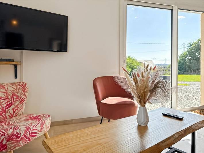 Location de vacances pour 11 personnes, avec vue et jardin, animaux acceptés dans Parigny - 4