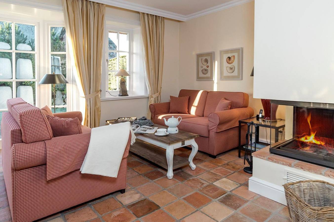 Doppelhaushälfte unter Reet mit toll eingewachsenem Garten in Morsum in Sylt-Ost, Sylt (Gemeinde)