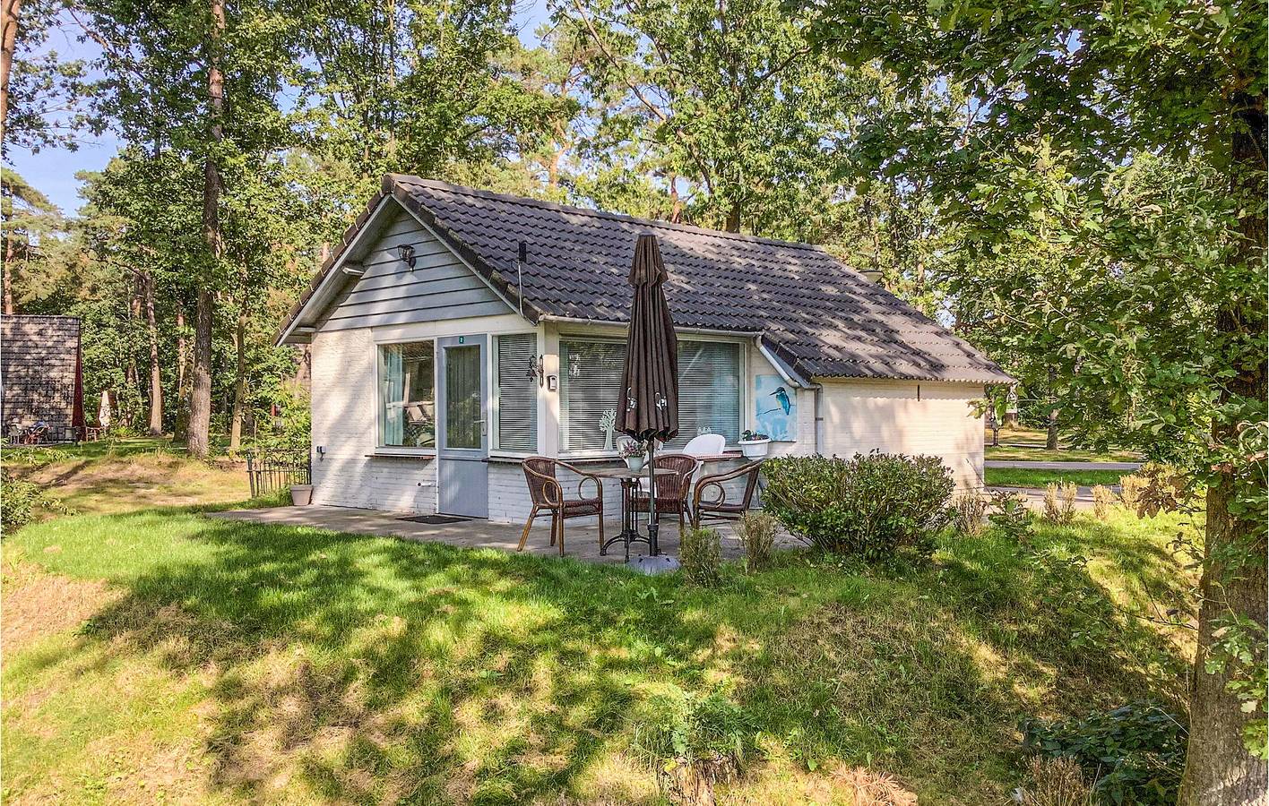 Holiday home for 3 people with terrace in Stramproy, Limburg (Netherlands)