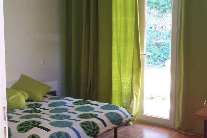 Location de vacances pour 6 personnes, avec jacuzzi et jardin à Peynier - 4