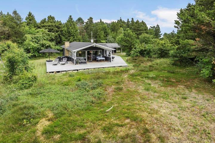 Ferienhaus für 6 Personen, mit Garten und Terrasse sowie Sauna in Biikebrennen