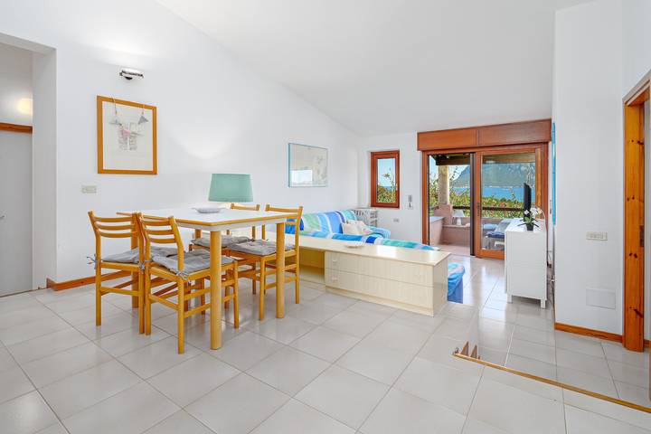 Appartamento intero, Appartamento 'Casa Sardina' con vista mare, terrazza privata e Wi-Fi in Punta Don Diego, Loiri Porto San Paolo