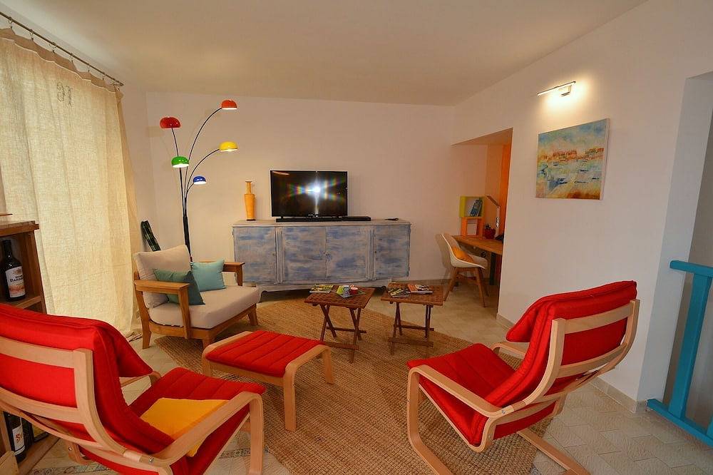 Villa Bord de mer au Rouet plage in Carry-le-Rouet, Côte méditerranéenne (France)