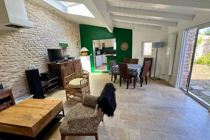 Location de vacances pour 6 personnes, avec jardin, adapté aux familles à Ars-en-Ré - 2