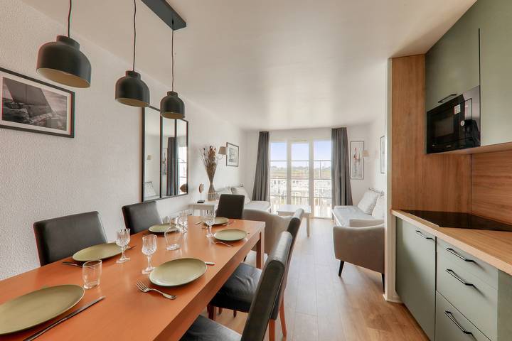 Gîte pour 5 personnes, avec balcon dans Kerjouanno - 3