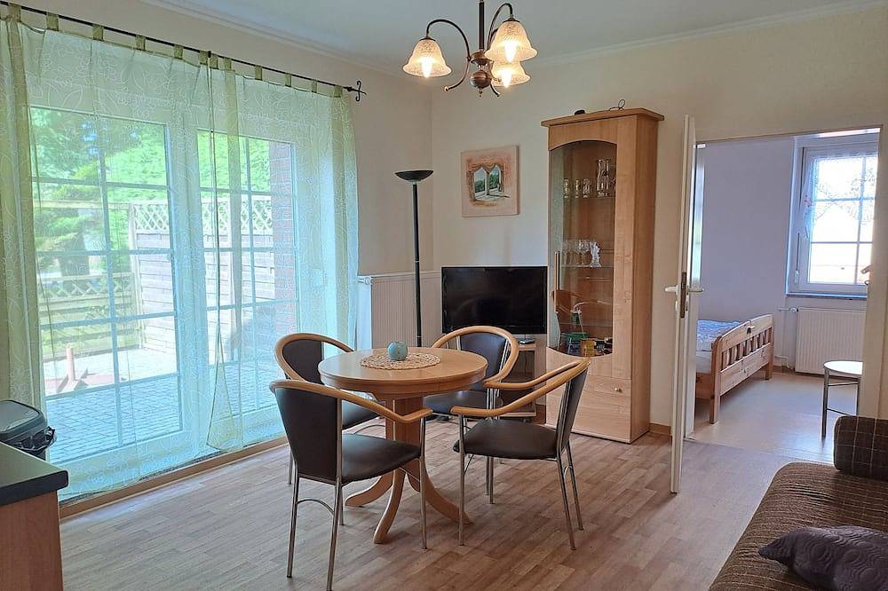 Ganze Wohnung, Ferienwohnung 3 (Eg unten rechts) - Ferienwohnungen Lübs mit W-Lan in Lübs, Vorpommern Greifswald