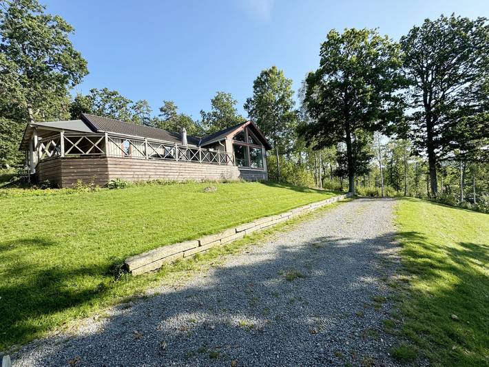 Ferienhaus für 9 Personen, mit Sauna und Terrasse sowie Garten und Seeblick in Dalsland - 2