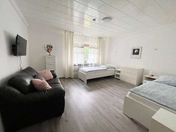 Ferienwohnung für 7 Personen, mit Balkon in Siegburg