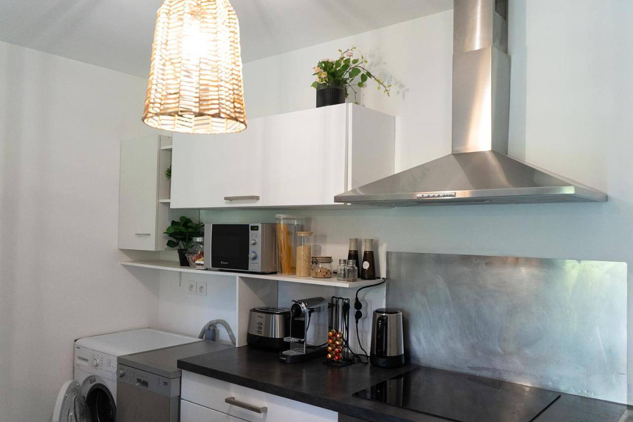 Appartement entier, One-Bedroom Apartment in Viry, Région de Saint-Julien-en-Genevois