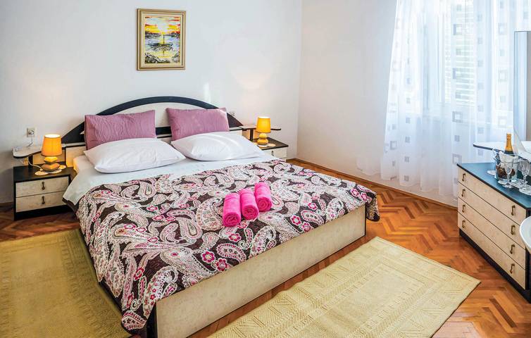 Ferienhaus für 7 Personen, mit Terrasse auf Rab - 4