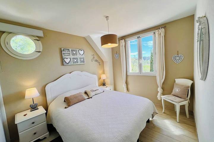 Villa pour 12 personnes, avec jacuzzi et jardin, animaux acceptés à Fayence - 3