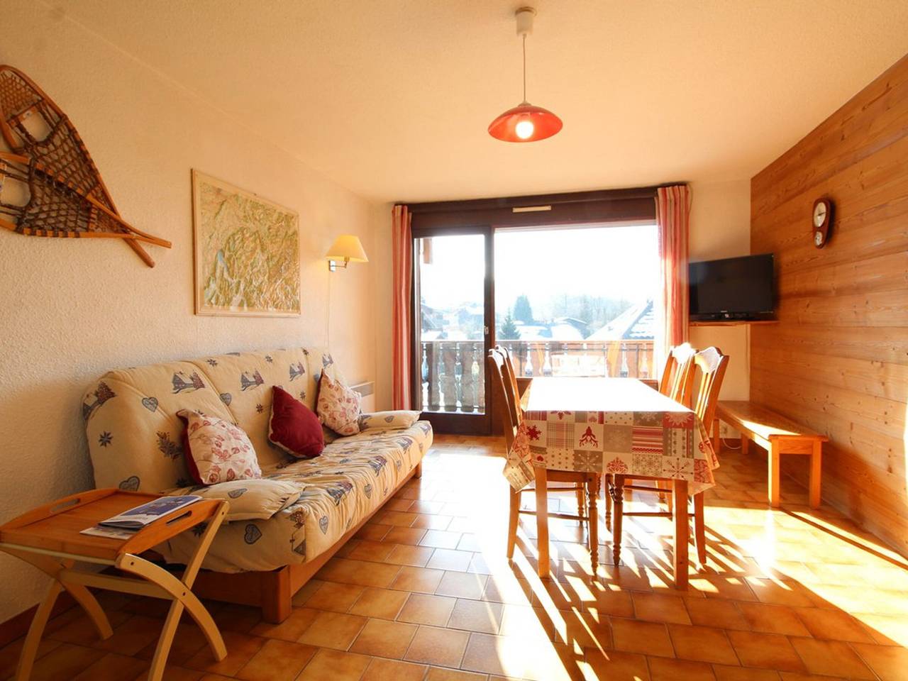 Entire studio, Spacious studio 4 pers with garage and dishwasher in Les Carroz in Les Carroz, Arâches-la-Frasse